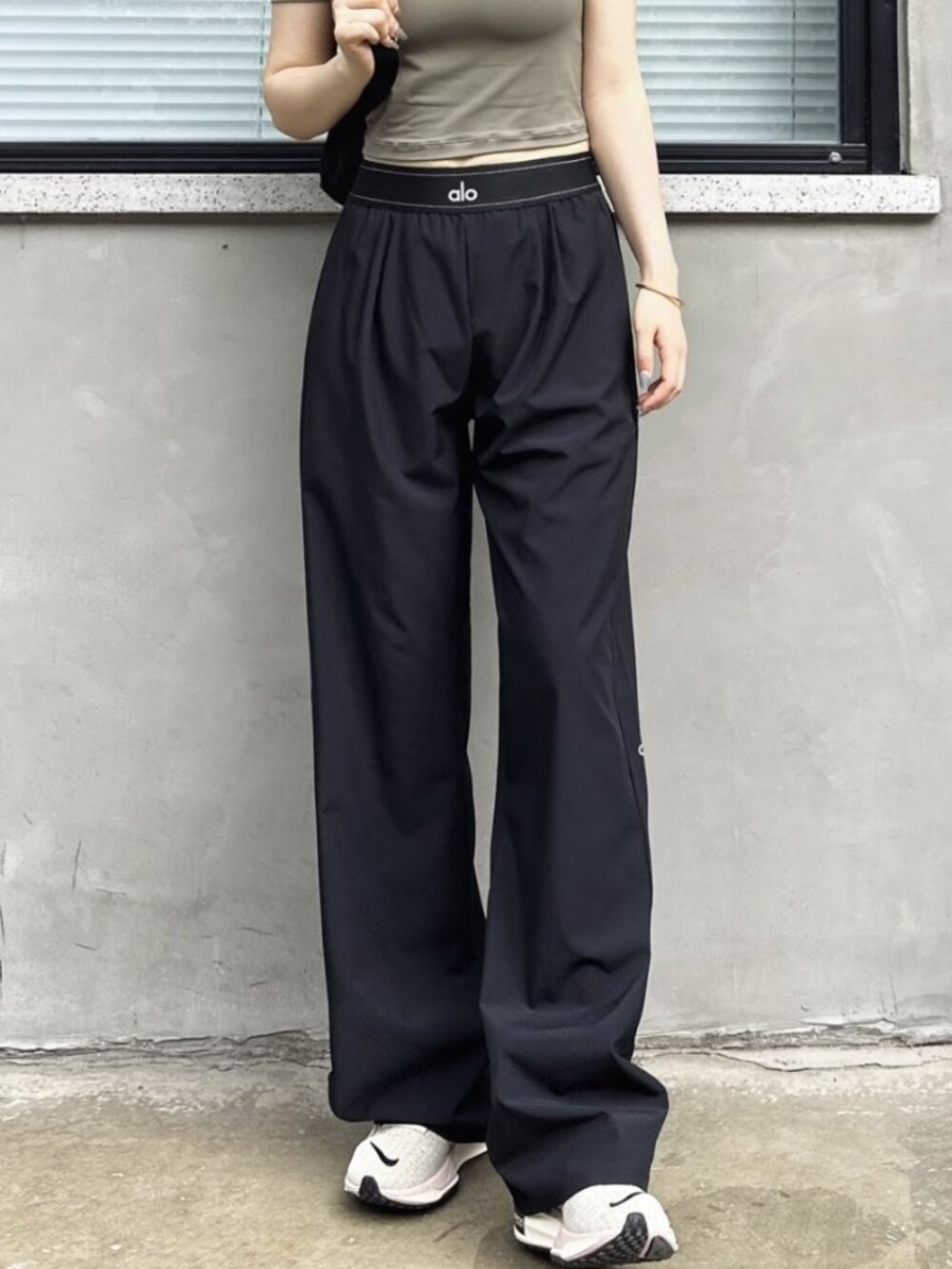 Amazing ALO Yoga Suit Up Trouser Black (Regular NWT)🎁Best Choice for Gifts🤗